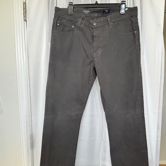 Mne's AG The Graduate Tailored Leg pant. in gray. - Picture 1 of 6